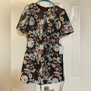 Brand new with tags Gal Meets Glam dress, size 6